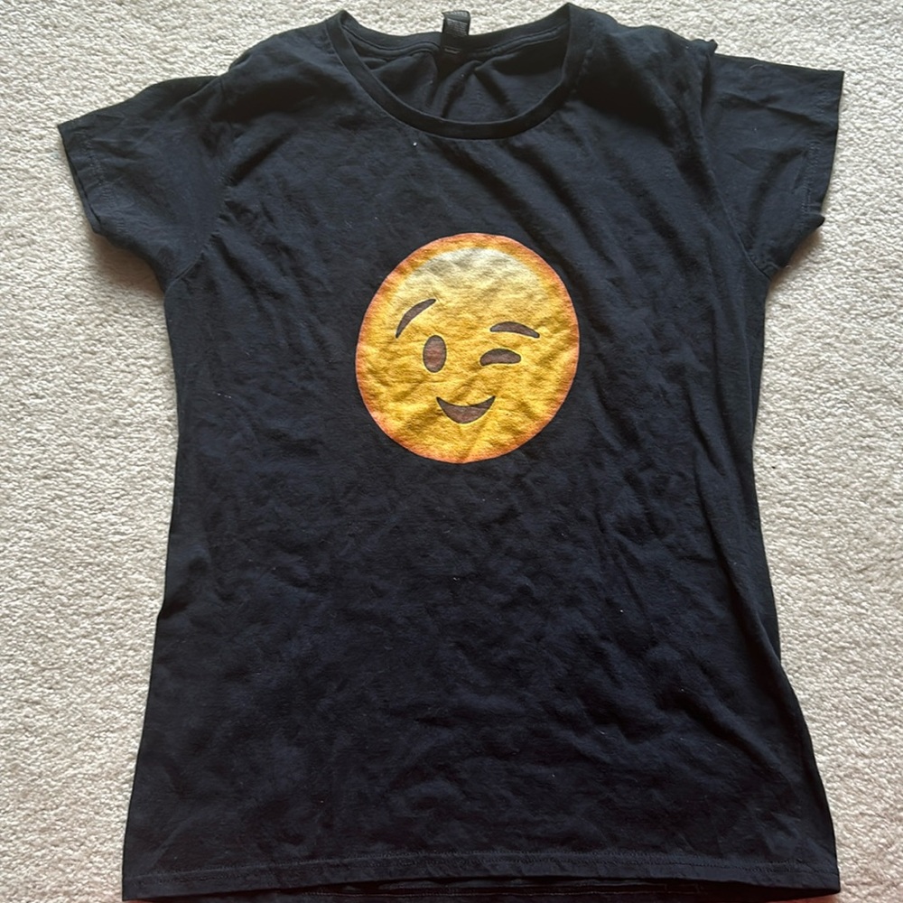 Adorable emoji tshirt